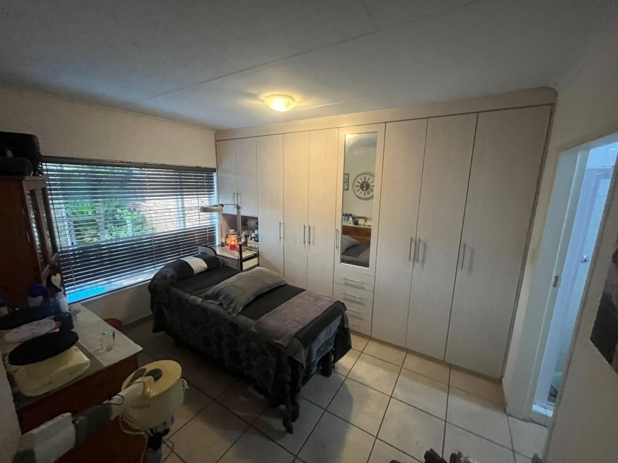 3 Bedroom Property for Sale in Safari Gardens North West